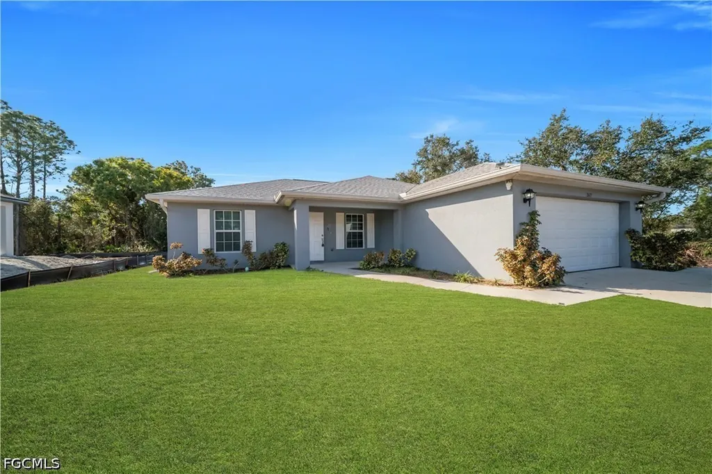 2617 53rd Street W Lehigh Acres FL 33971