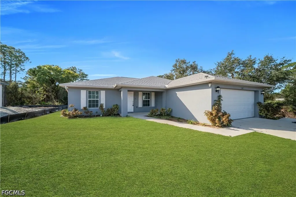 2617 53rd Street W Lehigh Acres FL 33971