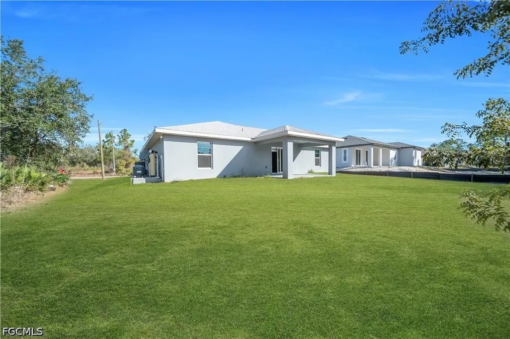 2617 53rd Street W Lehigh Acres FL 33971