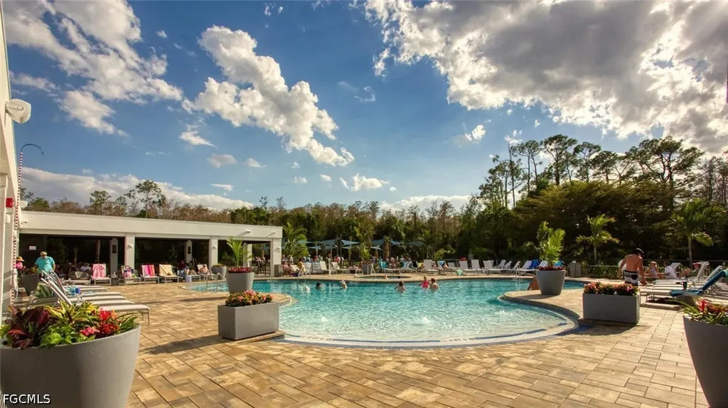 8083 Queen Palm Lane Fort Myers FL 33966