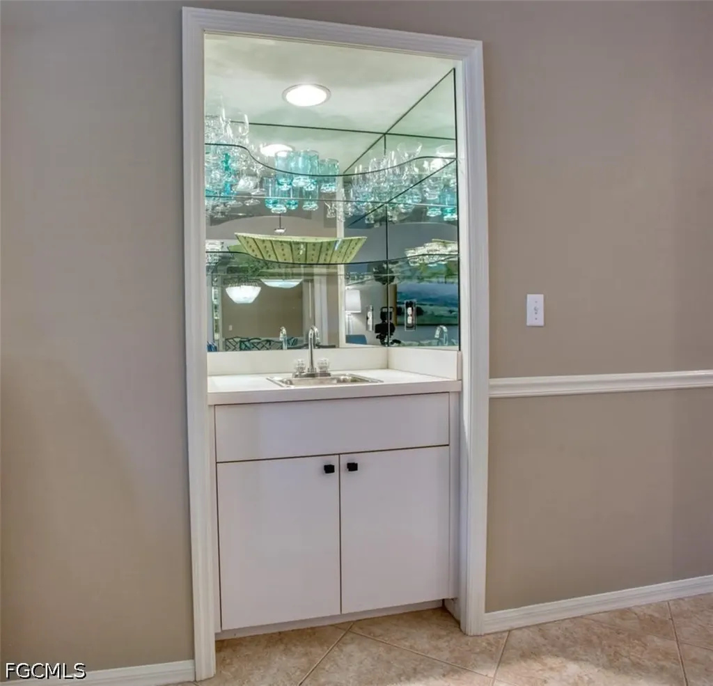 8083 Queen Palm Lane Fort Myers FL 33966