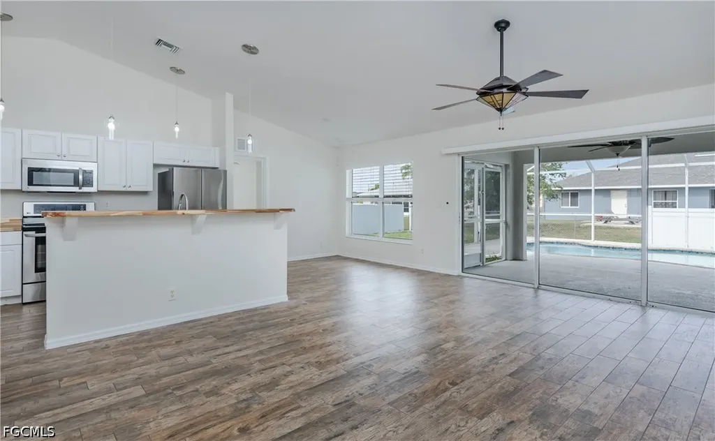 2626 SW 1st Avenue Cape Coral FL 33914