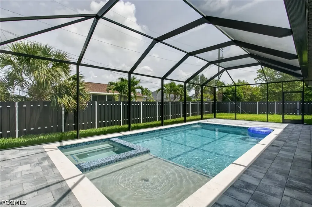 741 SW 7th Terrace Cape Coral FL 33991