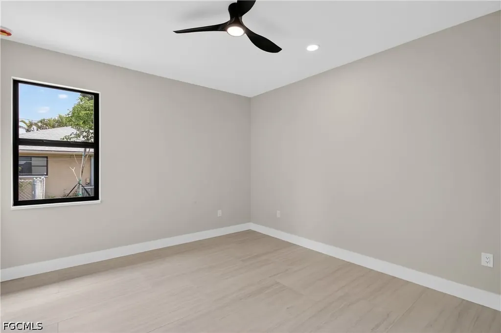 741 SW 7th Terrace Cape Coral FL 33991