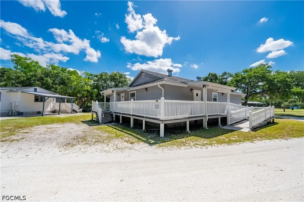 8806 SW Start Center Street Arcadia FL 34269