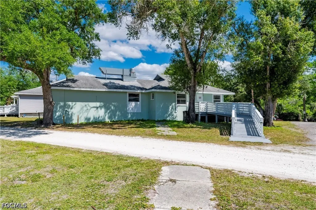 8806 SW Start Center Street Arcadia FL 34269