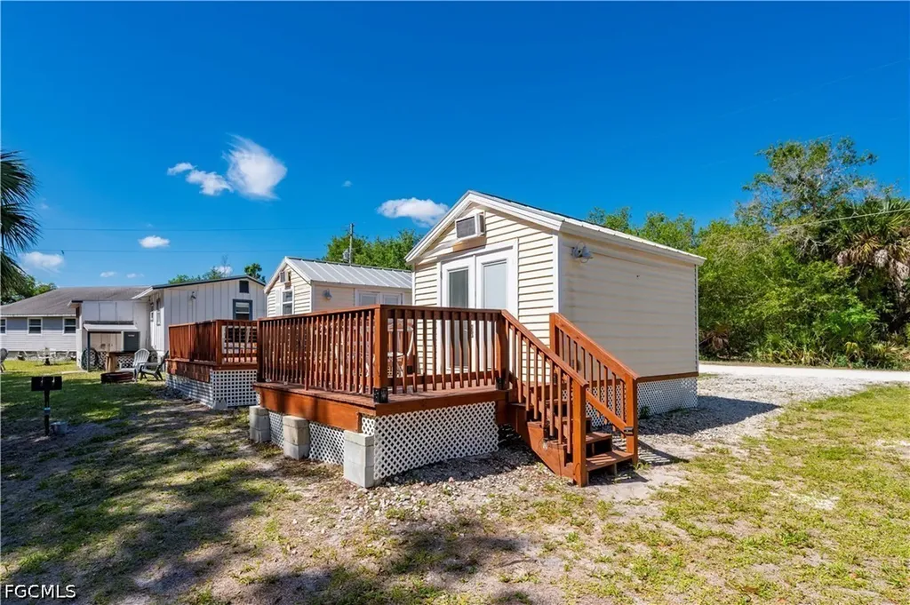 8806 SW Start Center Street Arcadia FL 34269