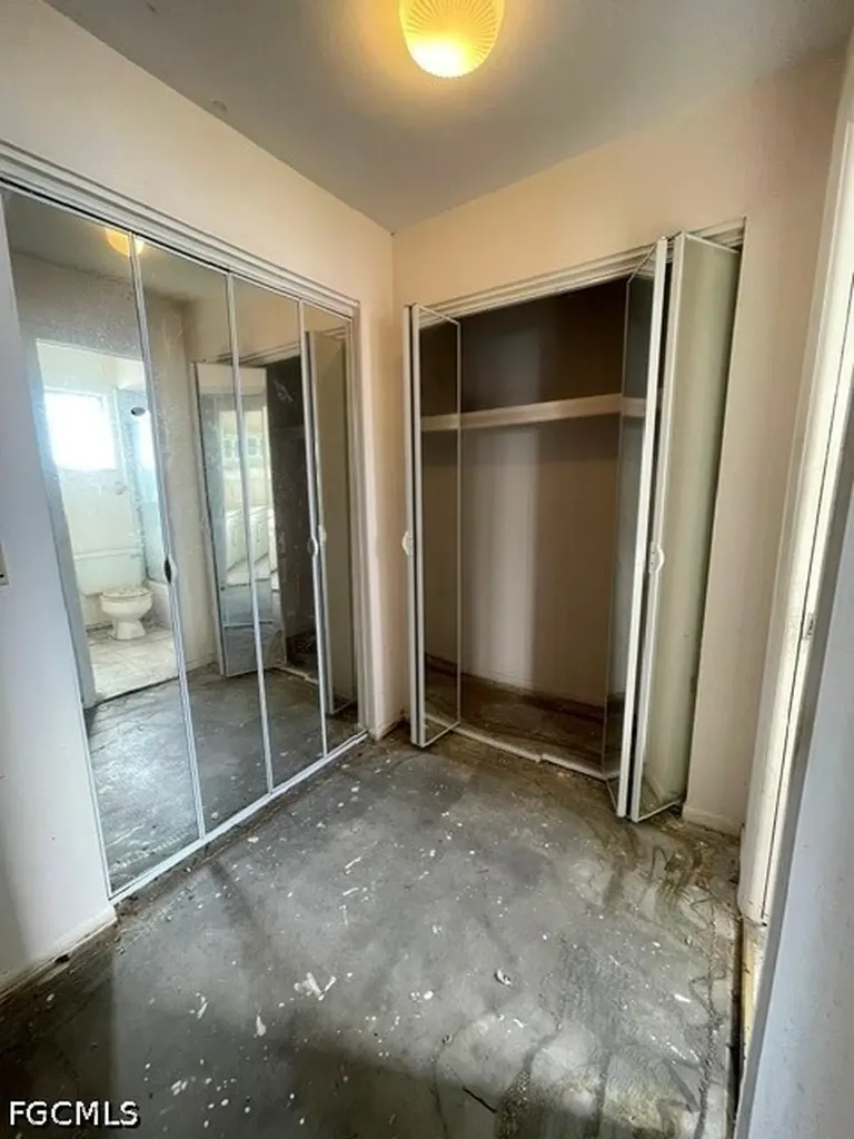 8381 Antigua Court Fort Myers FL 33907
