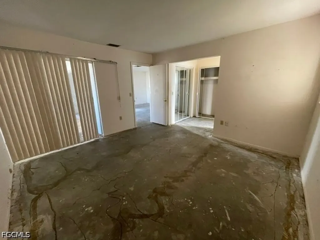 8381 Antigua Court Fort Myers FL 33907