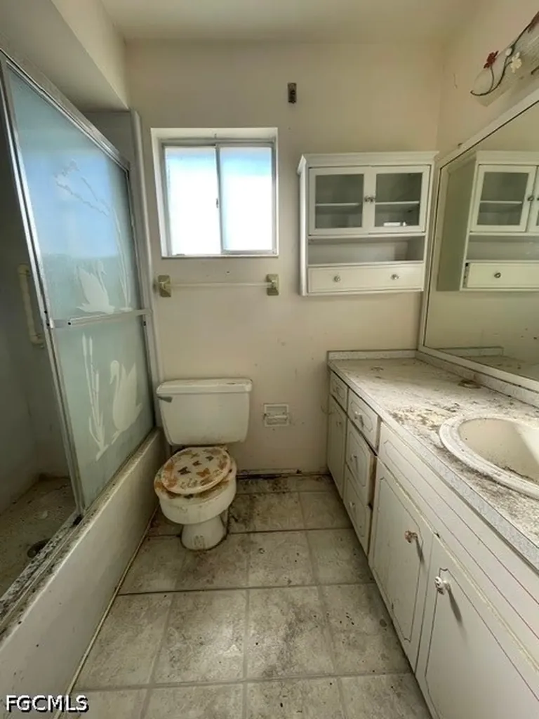 8381 Antigua Court Fort Myers FL 33907