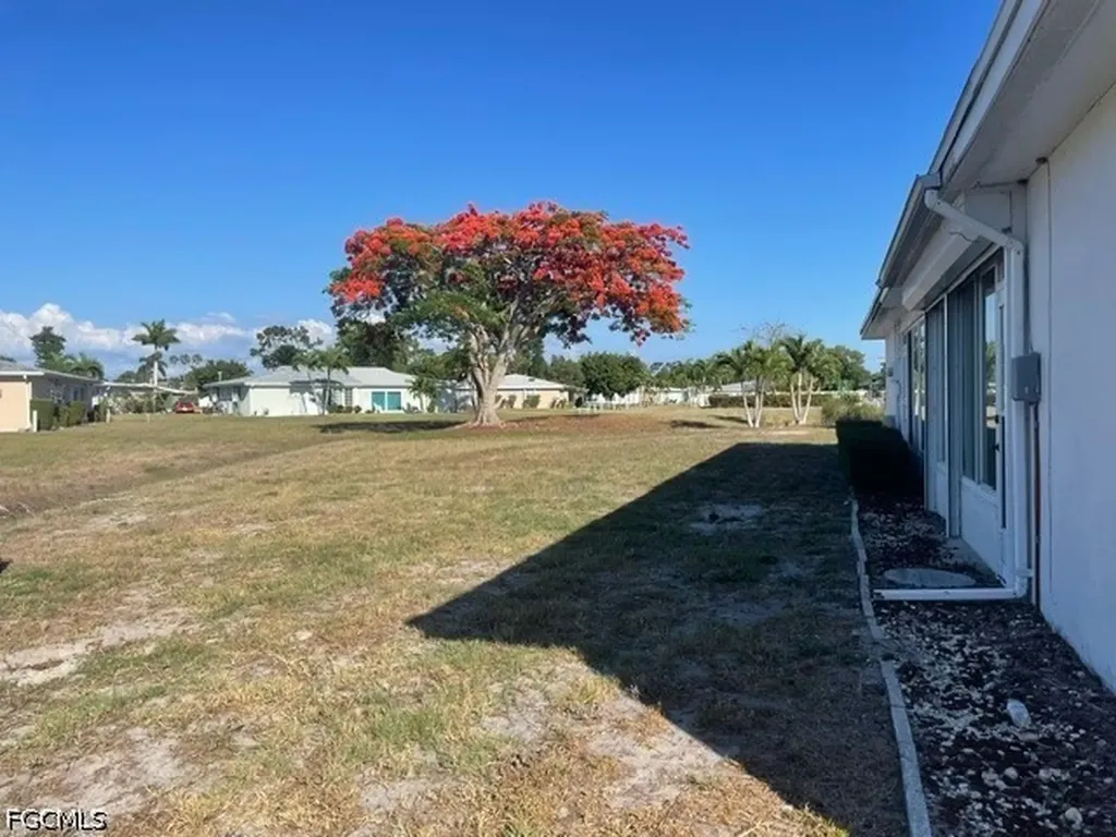 8381 Antigua Court Fort Myers FL 33907