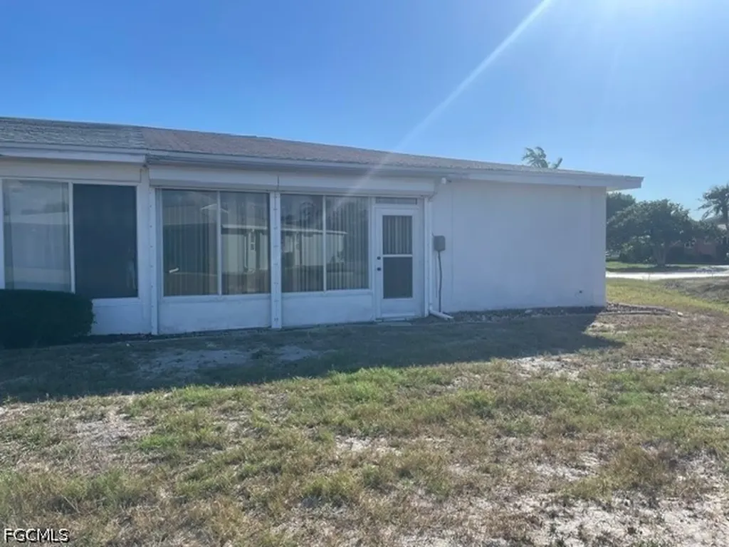 8381 Antigua Court Fort Myers FL 33907