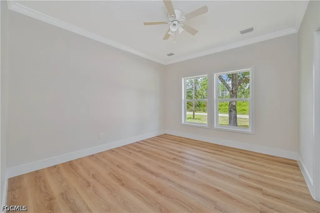 1076/1078 Ainsworth Street E Lehigh Acres FL 33974