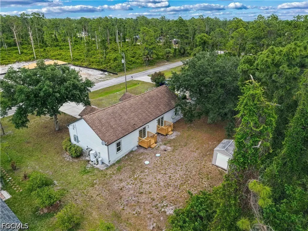 1076/1078 Ainsworth Street E Lehigh Acres FL 33974