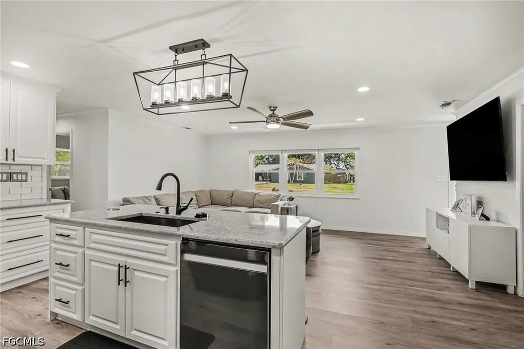 205 E Sugarland Circle Clewiston FL 33440