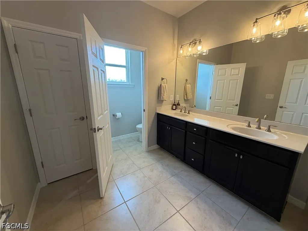 3765 Tilbor Circle Fort Myers FL 33916