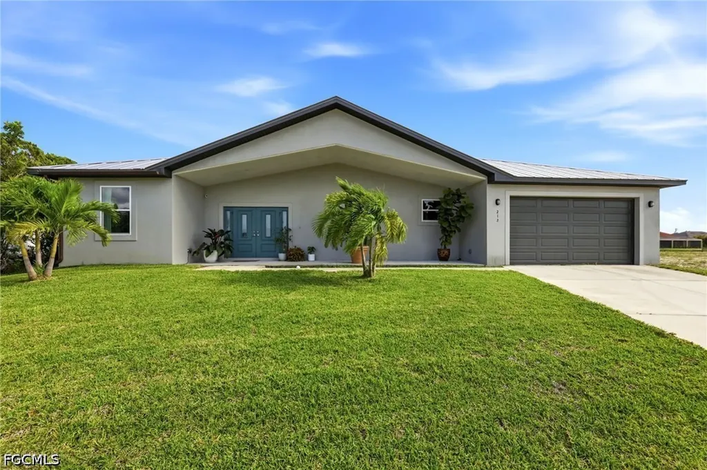212 SW 20th Street Cape Coral FL 33991