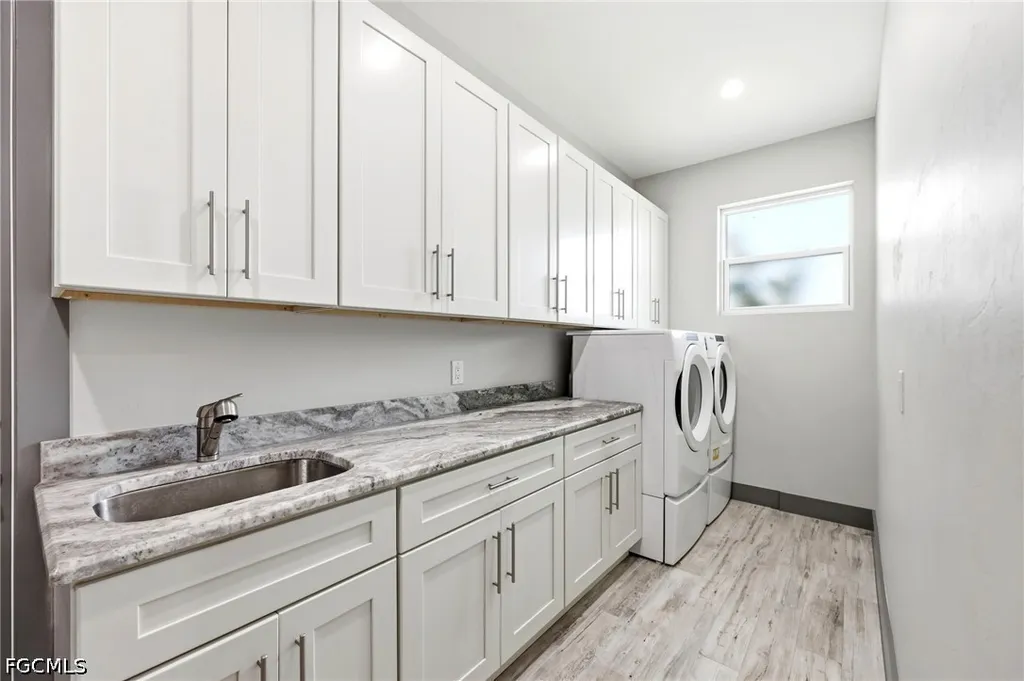212 SW 20th Street Cape Coral FL 33991