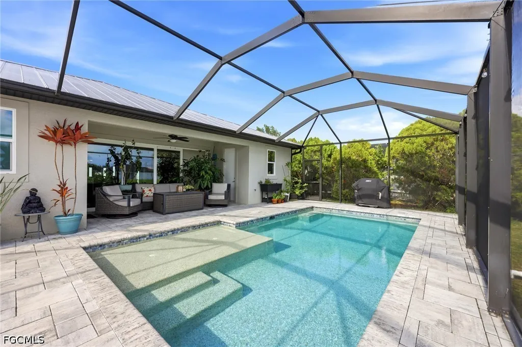 212 SW 20th Street Cape Coral FL 33991