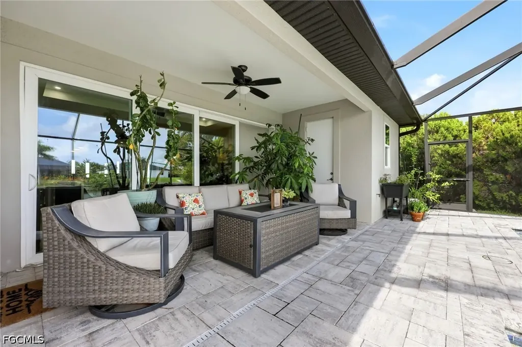 212 SW 20th Street Cape Coral FL 33991
