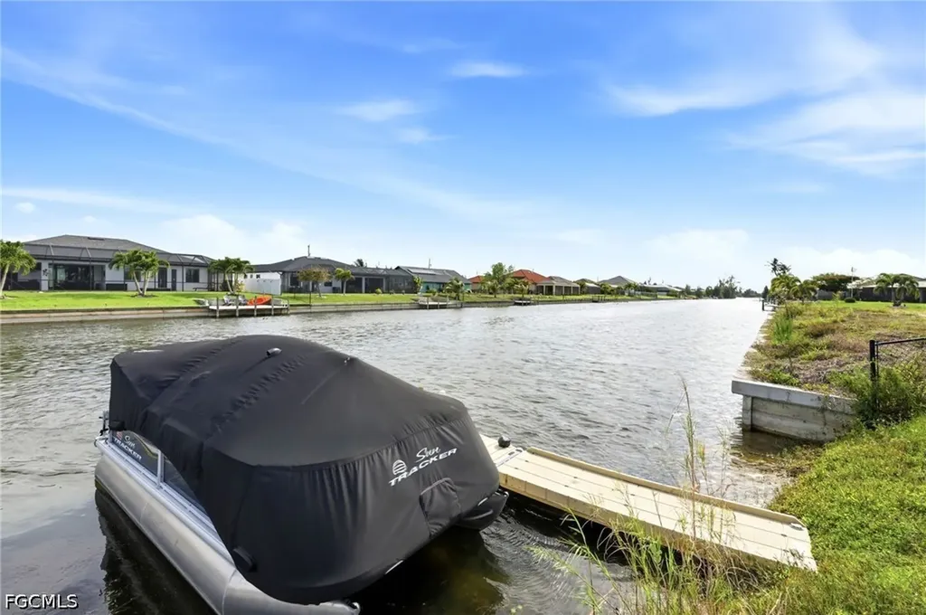 212 SW 20th Street Cape Coral FL 33991