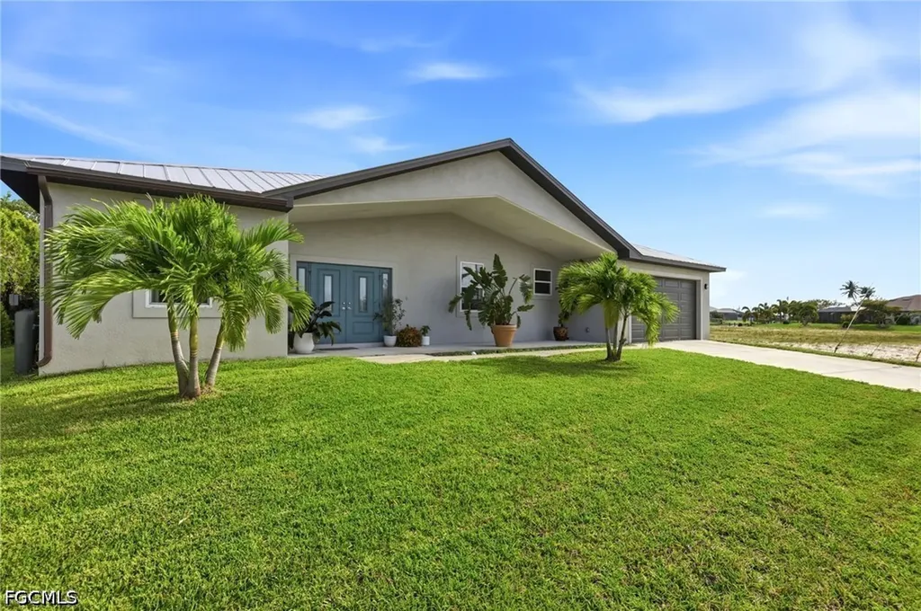 212 SW 20th Street Cape Coral FL 33991