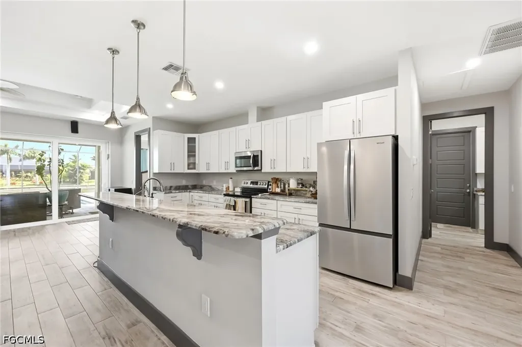 212 SW 20th Street Cape Coral FL 33991