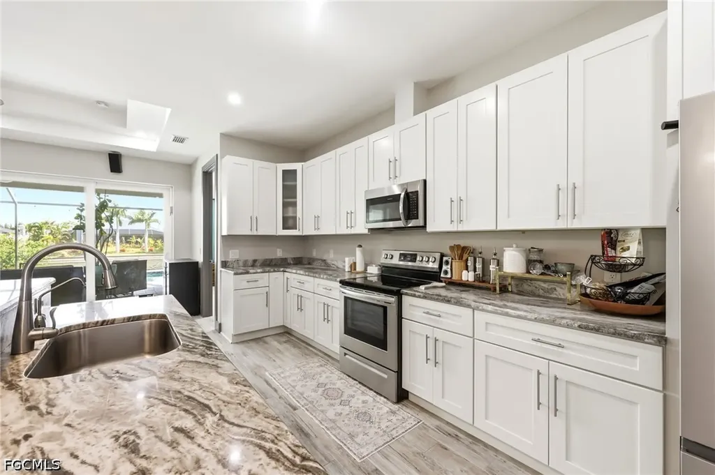 212 SW 20th Street Cape Coral FL 33991