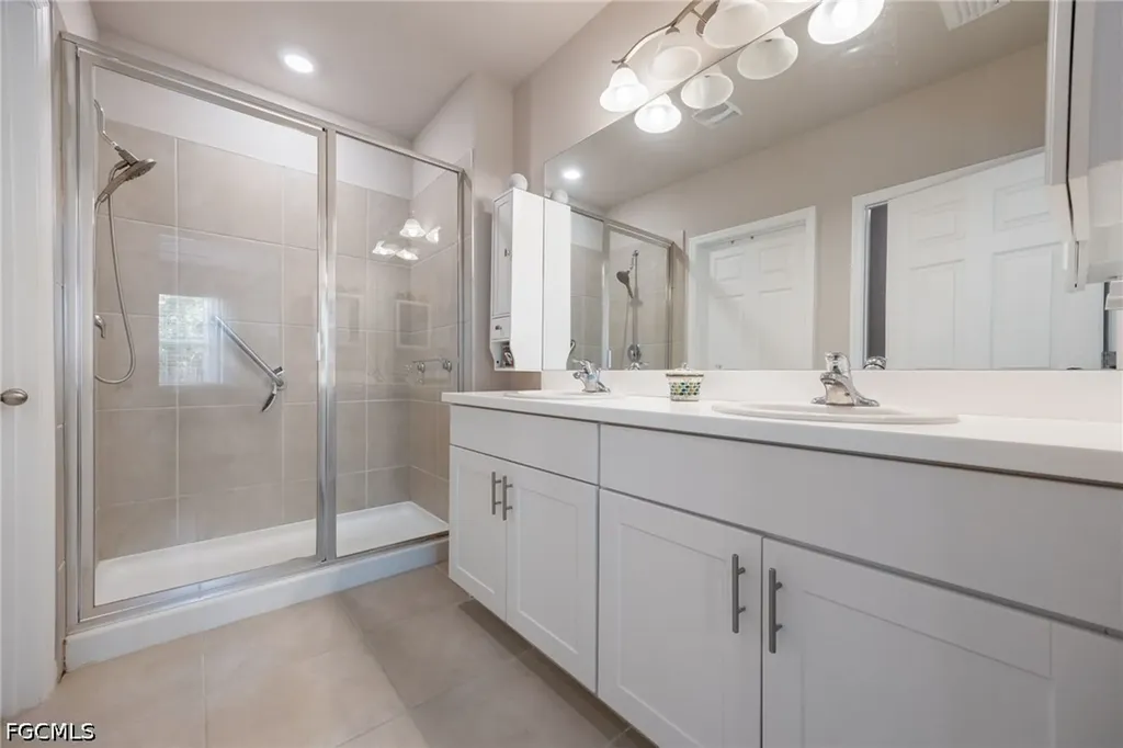2052 Pigeon Plum Way North Fort Myers FL 33917
