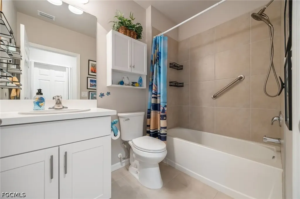 2052 Pigeon Plum Way North Fort Myers FL 33917