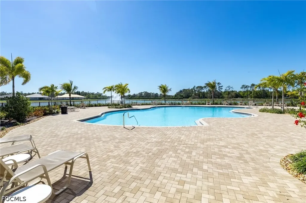 2052 Pigeon Plum Way North Fort Myers FL 33917