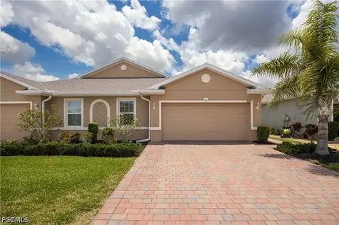 2052 Pigeon Plum Way North Fort Myers FL 33917