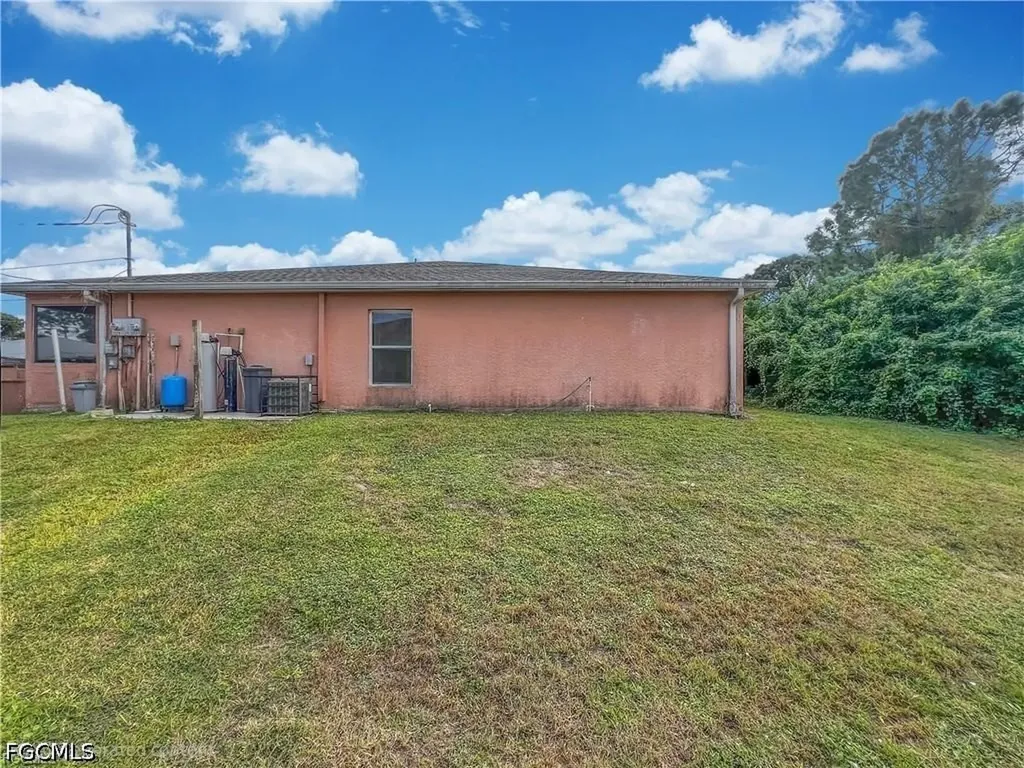 5231 27th Street SW Lehigh Acres FL 33973