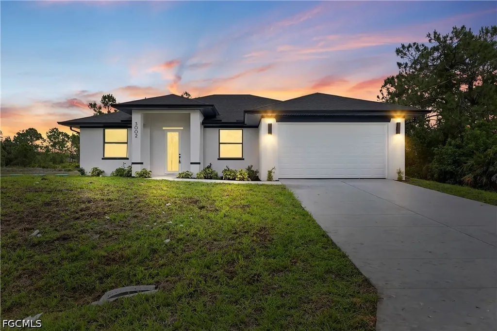 3002 Nora Avenue N Lehigh Acres FL 33971