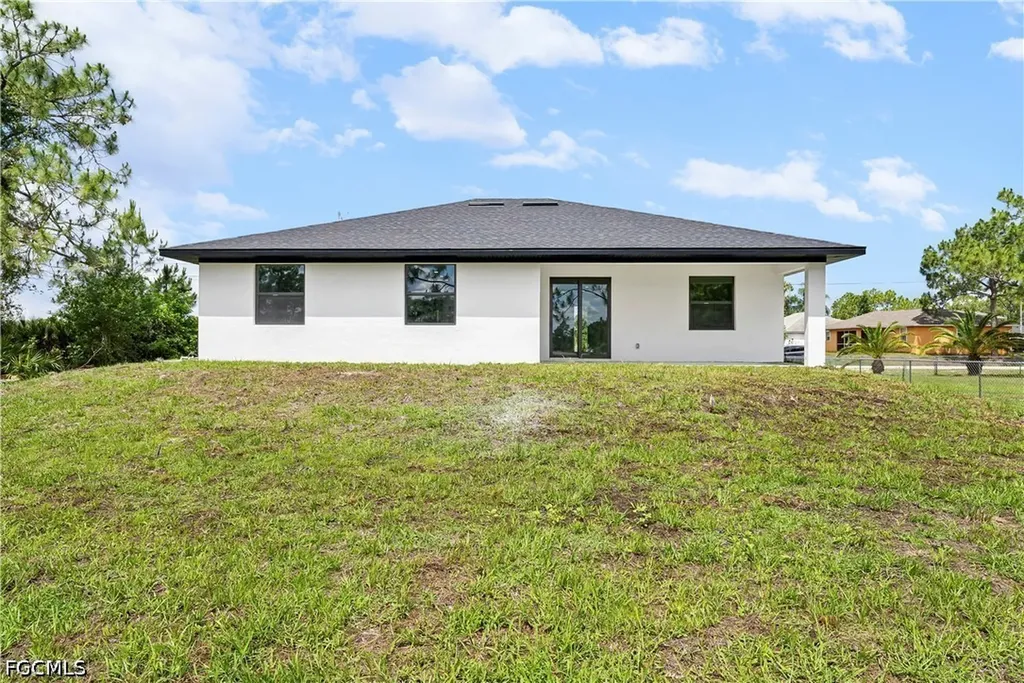 3002 Nora Avenue N Lehigh Acres FL 33971