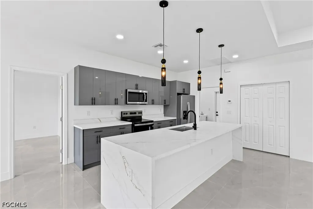 3002 Nora Avenue N Lehigh Acres FL 33971