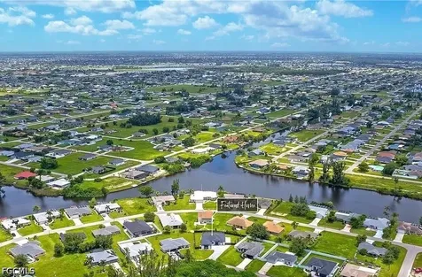 223 SW 22nd Court Cape Coral FL 33991