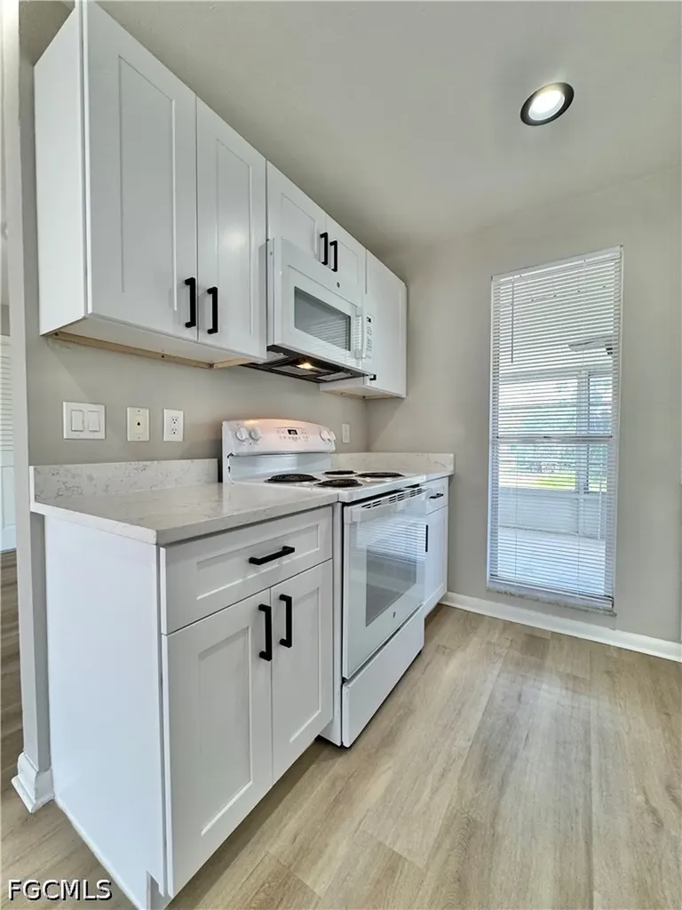 7346 Captiva Boulevard Fort Myers FL 33967