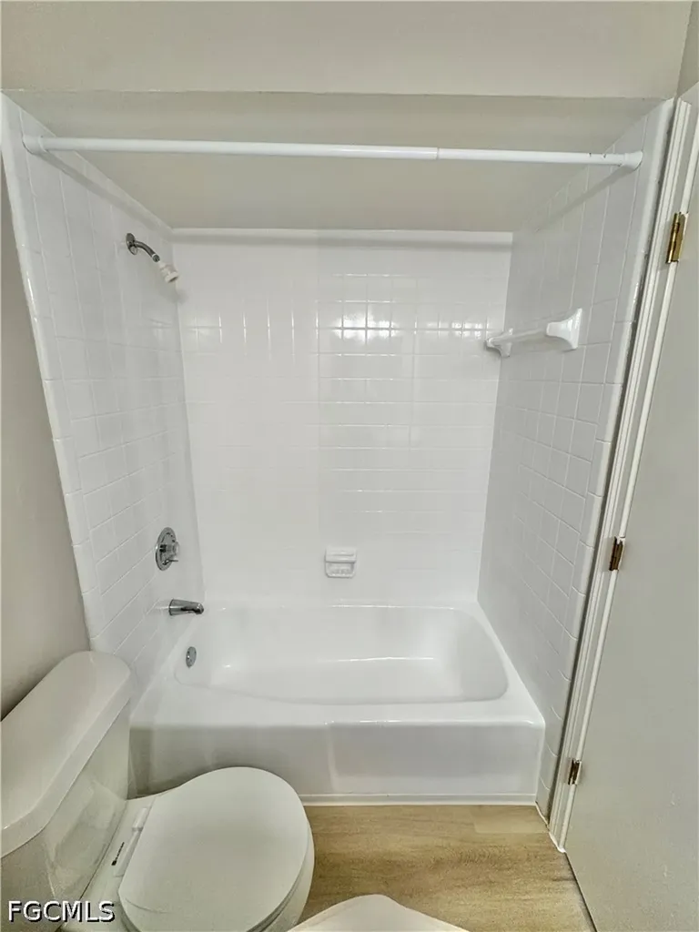 7346 Captiva Boulevard Fort Myers FL 33967