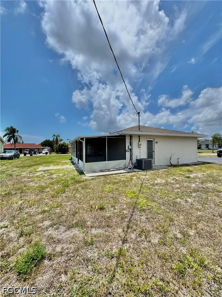 7346 Captiva Boulevard Fort Myers FL 33967