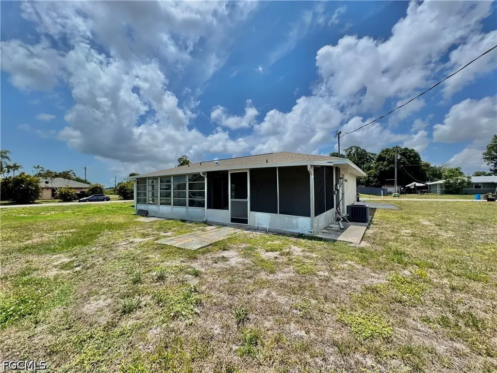 7346 Captiva Boulevard Fort Myers FL 33967