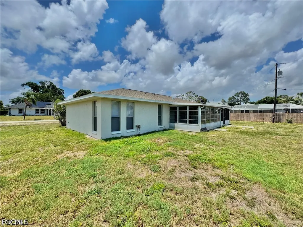 7346 Captiva Boulevard Fort Myers FL 33967