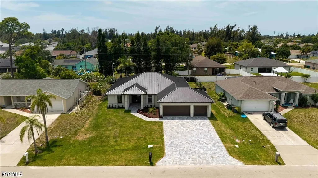 812 SW 14th Avenue Cape Coral FL 33991