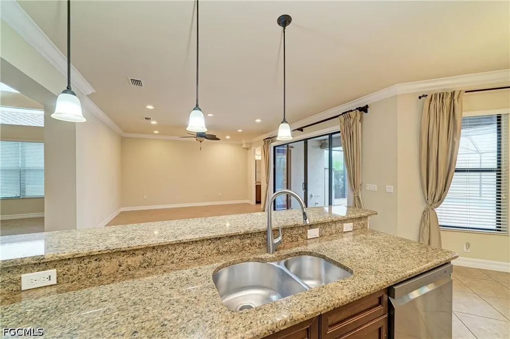 3701 Pleasant Springs Drive Naples FL 34119