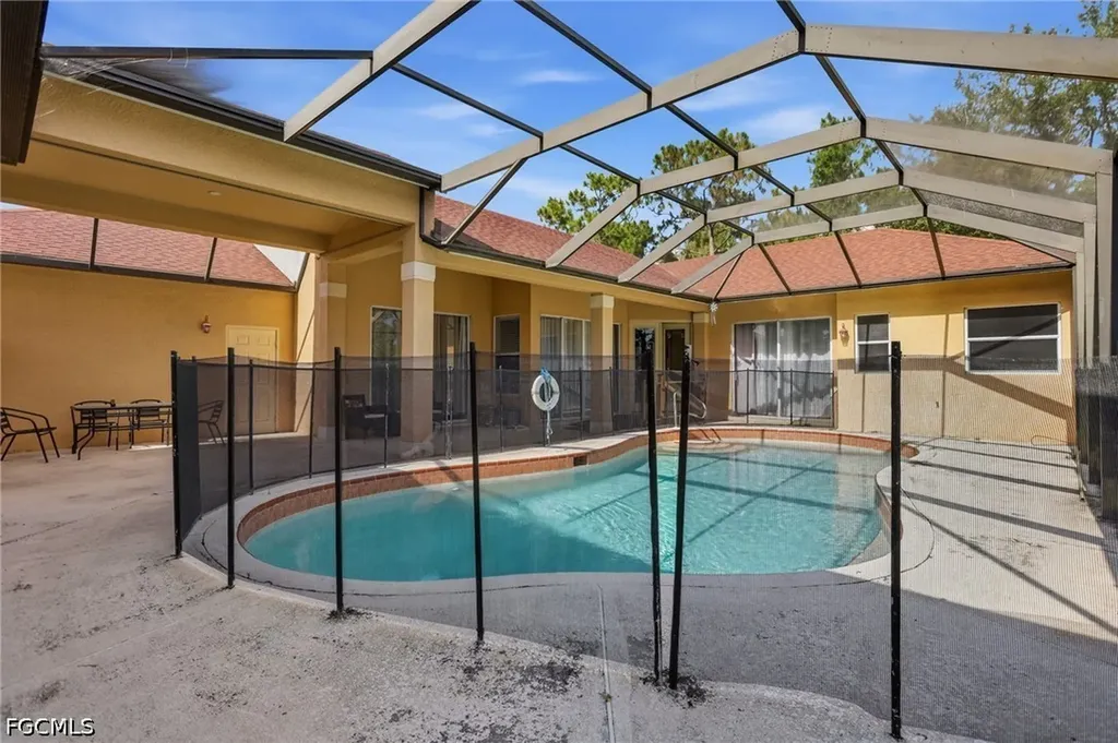 711 Crestline Avenue S Lehigh Acres FL 33974