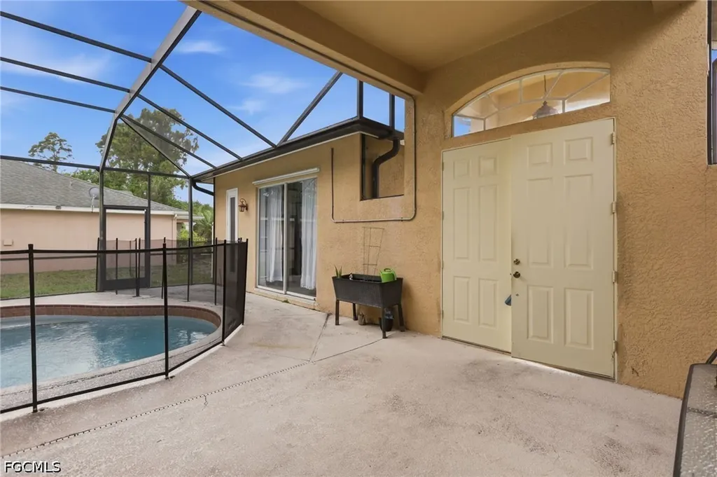 711 Crestline Avenue S Lehigh Acres FL 33974