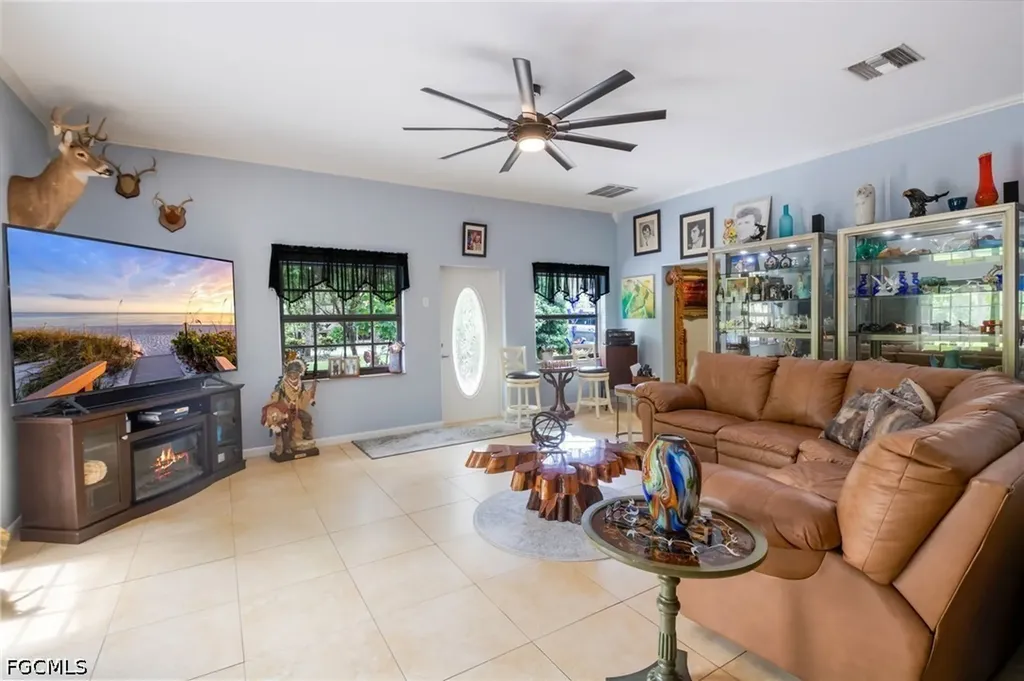 17611 Old Bayshore Road North Fort Myers FL 33917