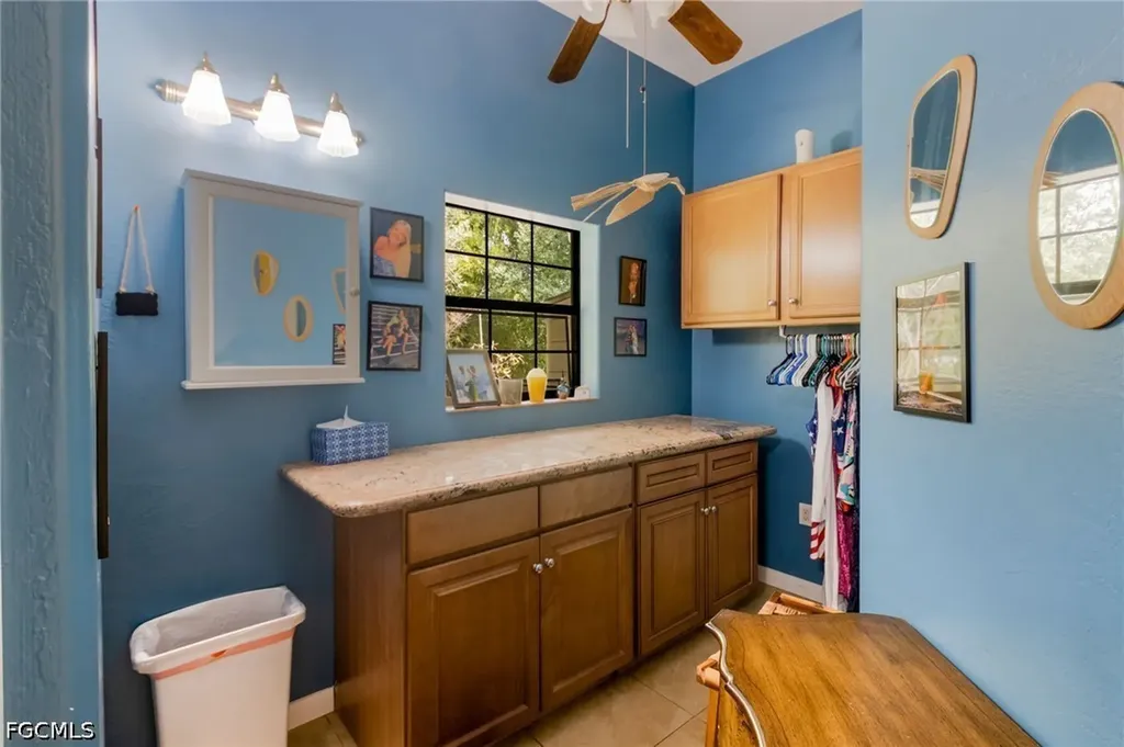 17611 Old Bayshore Road North Fort Myers FL 33917