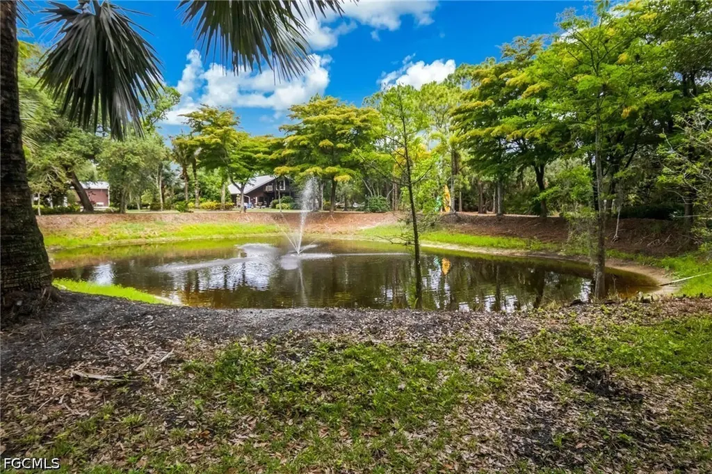 17611 Old Bayshore Road North Fort Myers FL 33917