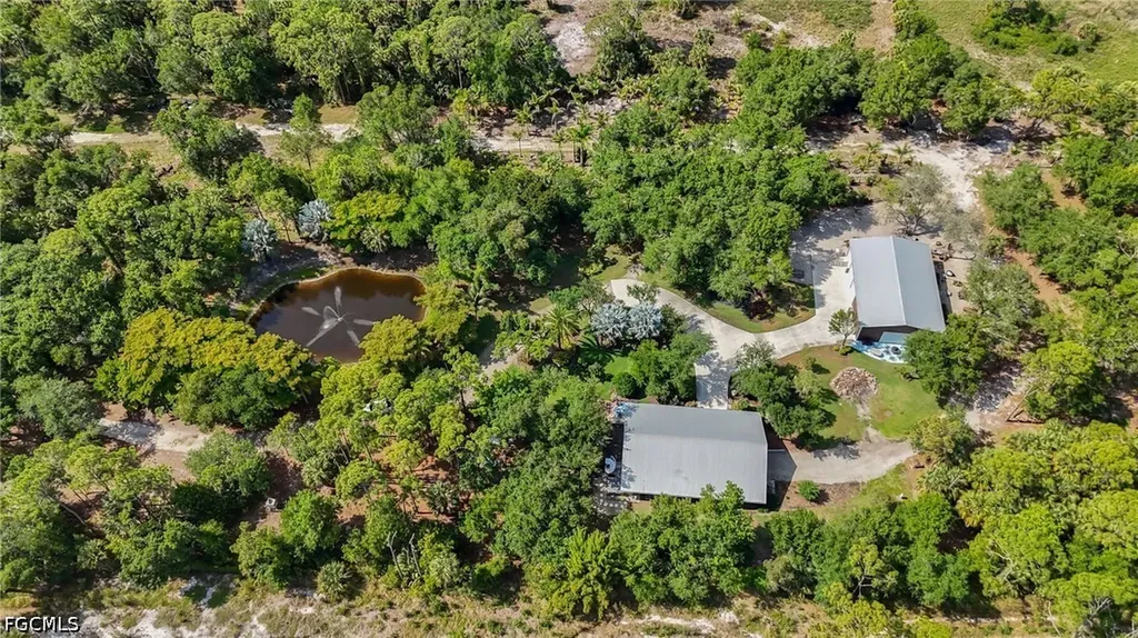 17611 Old Bayshore Road North Fort Myers FL 33917